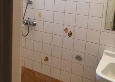 Toilet and shower Mas de Guerrevieille